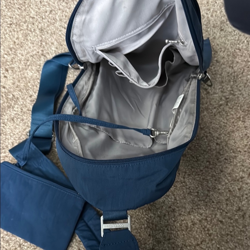 Baggallini Blue Medium Backpack With Durable Fabr… - image 3